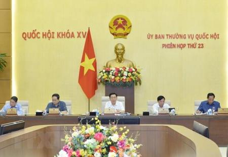 Ủy ban Thường vụ Quốc hội cho ý kiến về giảm thuế giá trị gia tăng