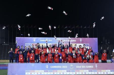 Bảng tổng sắp huy chương SEA Games 15/5: Việt Nam hơn Thái Lan 30 HCV