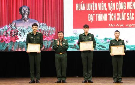 “Nhạc trưởng” tài năng của bóng chuyền Biên phòng