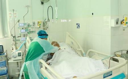 Ngày 2/5, ghi nhận 1.202 ca mắc mới Covid-19, có 4 ca tử vong