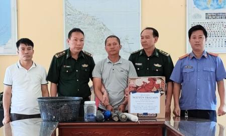 Bắt giữ đối tượng tàng trữ 6,3kg thuốc nổ