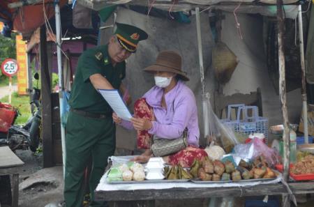 Tích cực tuyên truyền, nâng cao nhận thức pháp luật cho nhân dân vùng biên