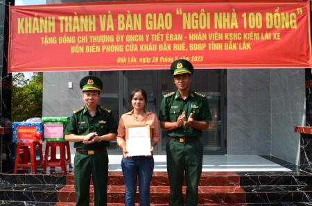 BĐBP Đắk Lắk khánh thành, bàn giao nhà trong chương trình “Ngôi nhà 100 đồng”
