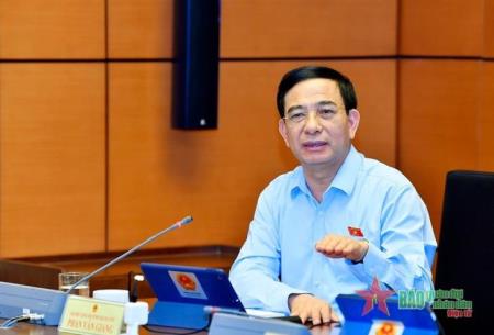 Bộ Quốc phòng đang xem xét, đề xuất sửa đổi Luật Sĩ quan Quân đội nhân dân phù hợp với đặc thù