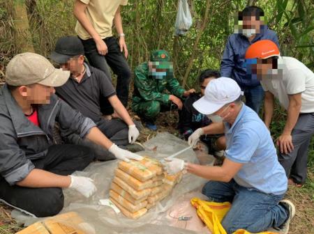 Nếm mật nằm gai triệt xóa đường dây tội phạm xuyên quốc gia