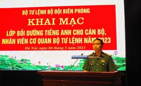 Khai mạc lớp bồi dưỡng tiếng Anh cho cán bộ, nhân viên cơ quan Bộ Tư lệnh BĐBP