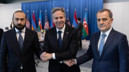 Khởi động đối thoại hòa bình mới giữa Azerbaijan và Armenia