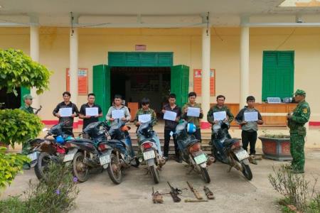 Đồn Biên phòng Ia Mơ bắt giữ, xử lý 8 đối tượng sử dụng súng tự chế để săn bắt thú rừng