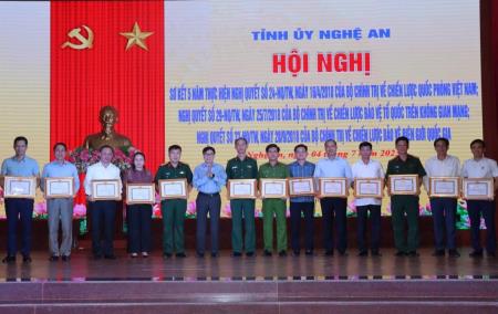 Tỉnh ủy Nghệ An sơ kết 5 năm thực hiện các Nghị quyết của Bộ Chính trị