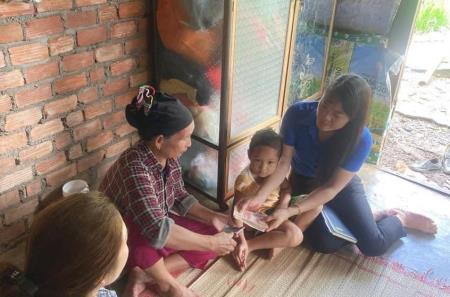 Thắm đượm những việc làm nghĩa tình dành cho người nghèo